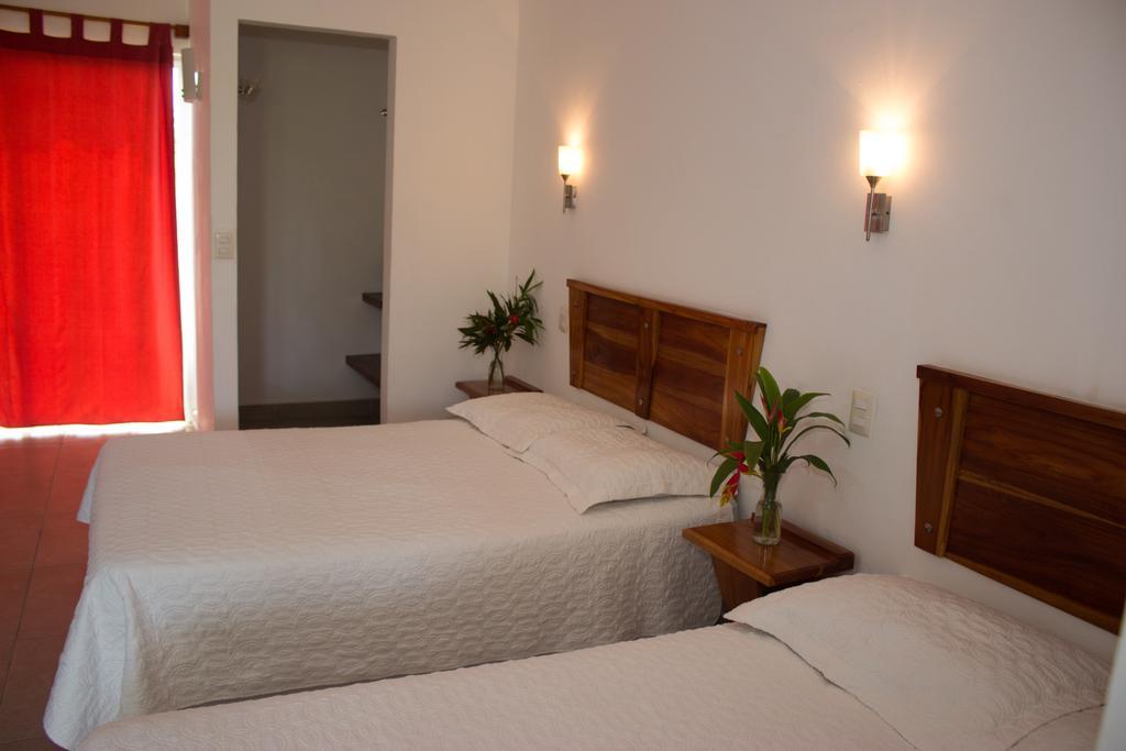 Hotel Vista Lago Santiago Kültér fotó