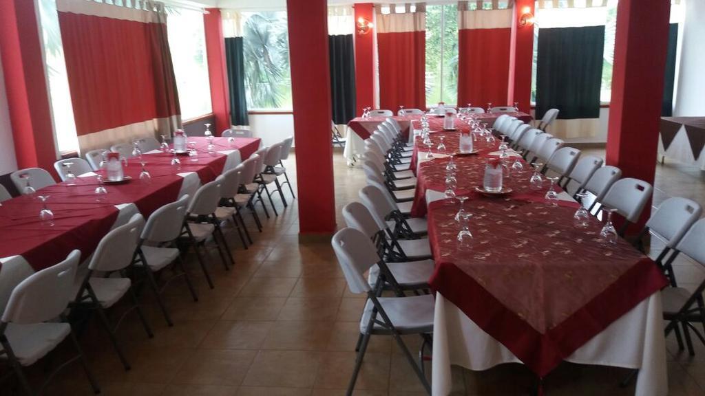 Hotel Vista Lago Santiago Kültér fotó