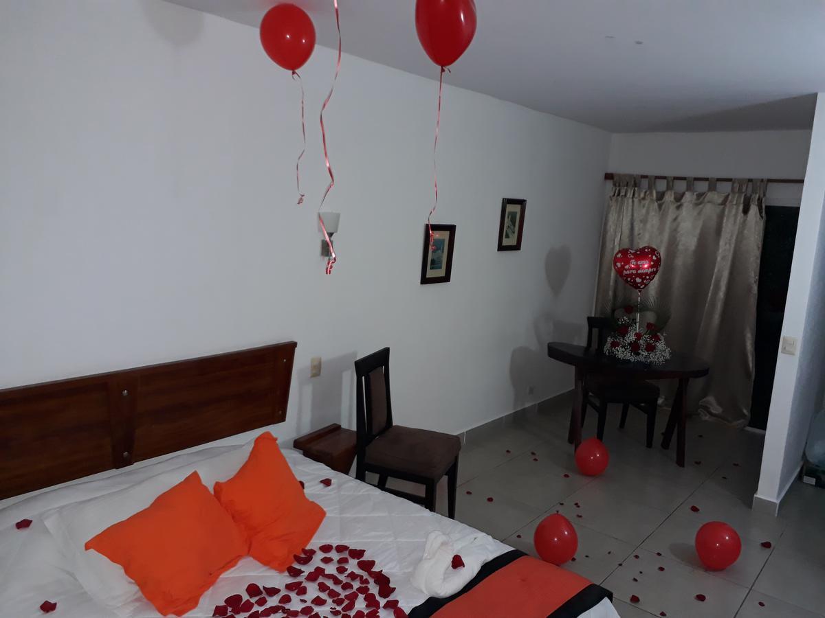 Hotel Vista Lago Santiago Kültér fotó
