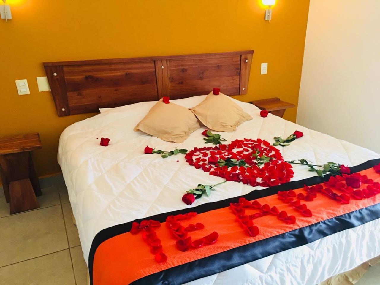 Hotel Vista Lago Santiago Kültér fotó